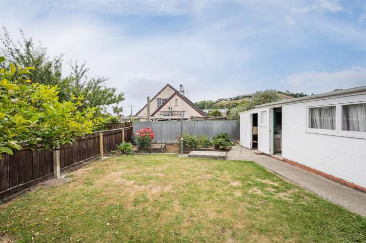 2/13 Maitland Avenue Stoke_6