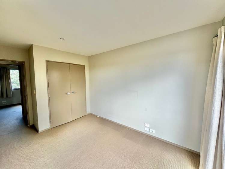 7 Kimber Hall Avenue Mount Roskill_18