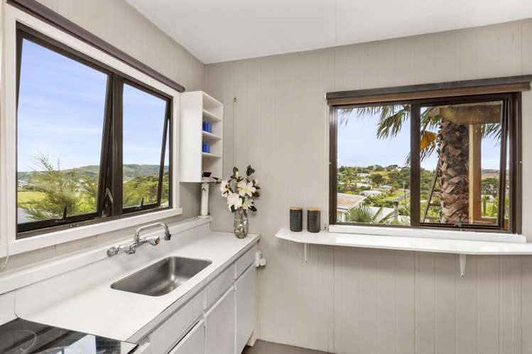 20A Violet Street Raglan_6