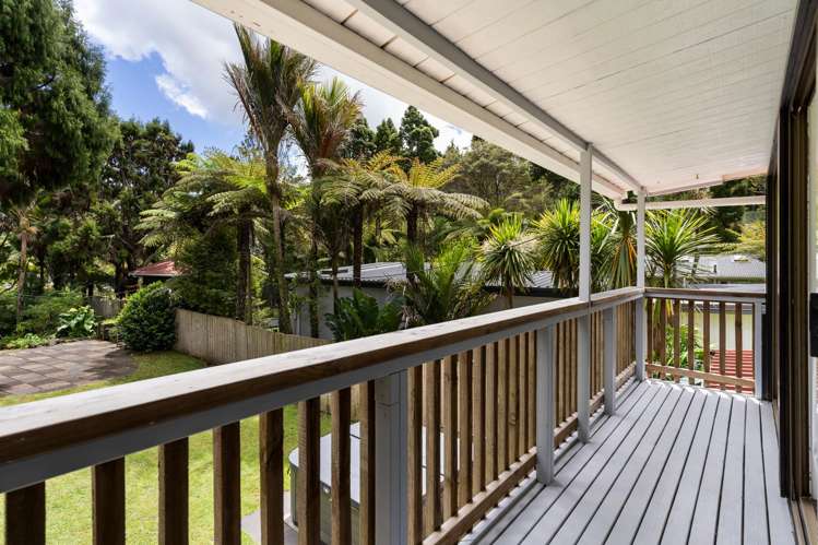 13 Hollywood Avenue Titirangi_11