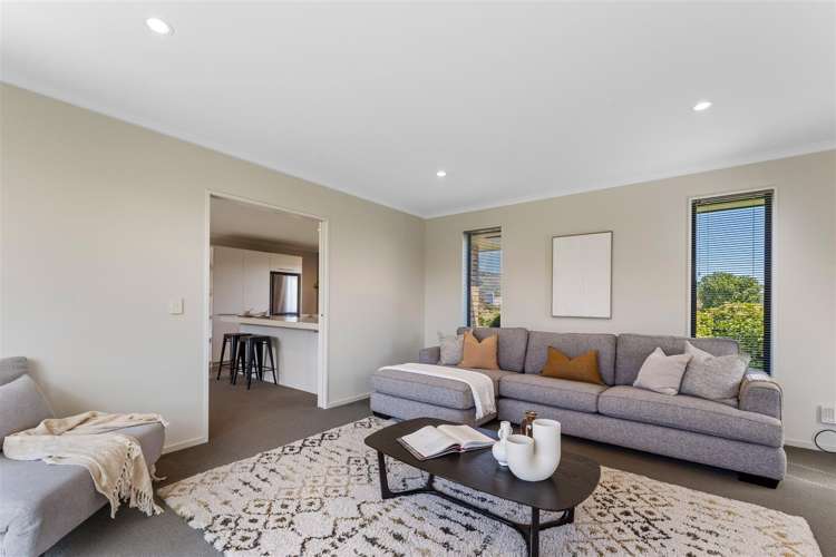 8 Cambelldon Crescent Stoke_11