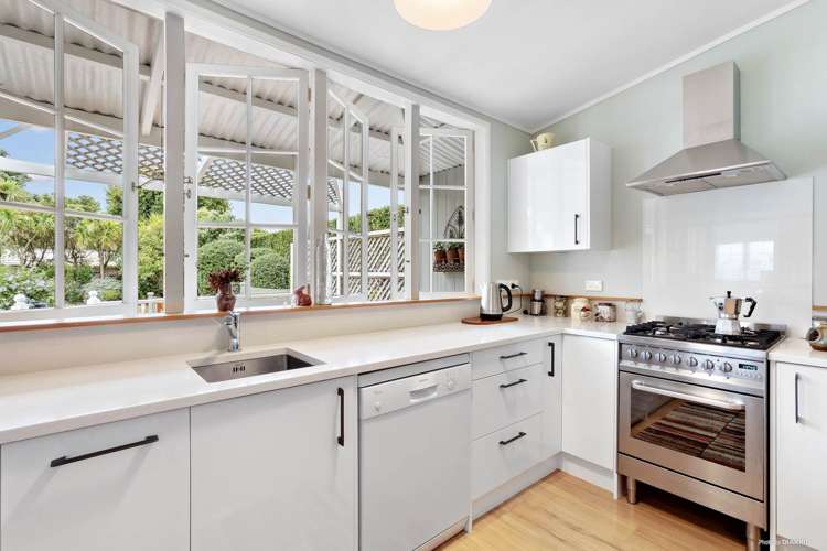 144 Calliope Road Stanley Point_5