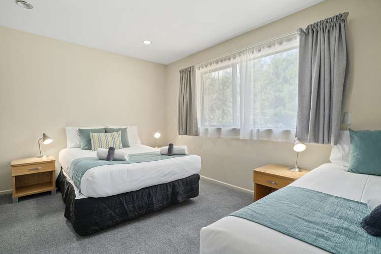 2/10 Macpherson Street Wanaka_6