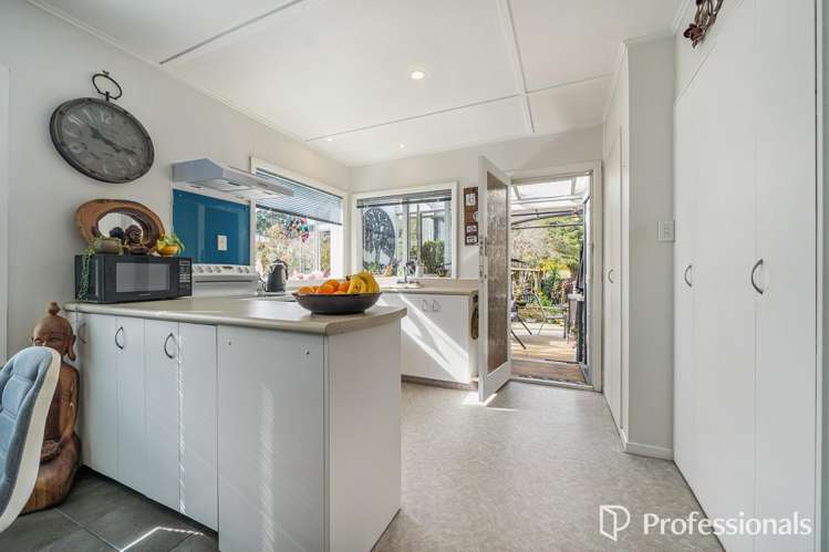 19 Gardiner Grove Wainuiomata_13