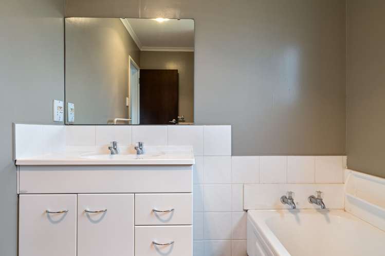 10 Humphries Place Awapuni_13