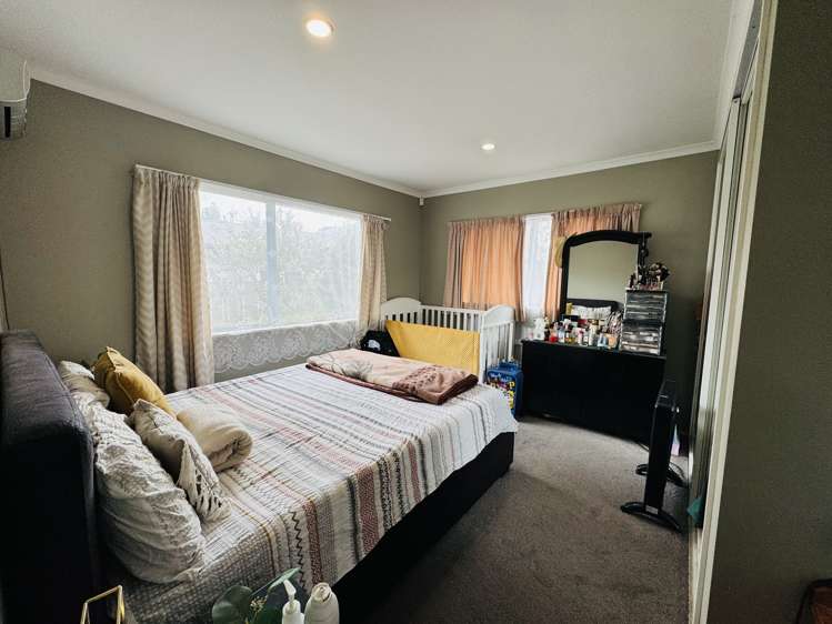 2/17 Queen Street Papakura_15