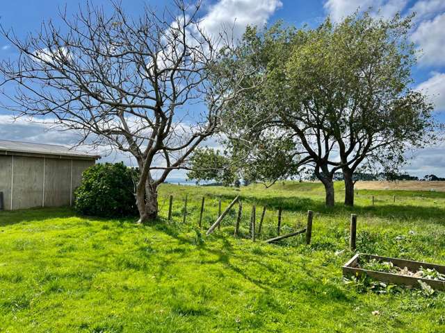 Awhitu Cottage