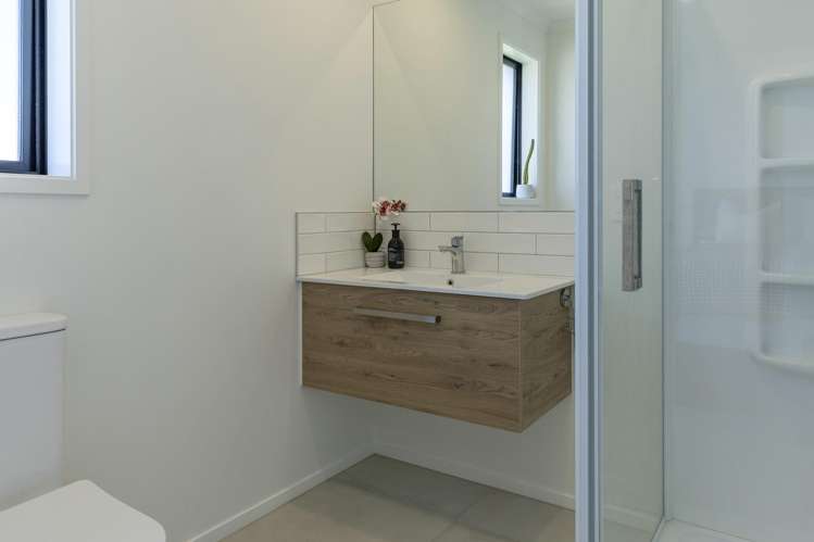 51 Maru Terrace Wharewaka_10