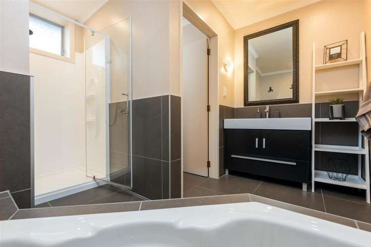 109 Charles Street Blenheim Central_3