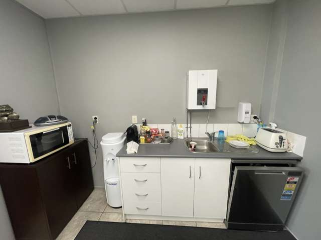 2-8 Freight Place Mangere_4