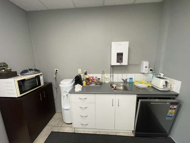 2-8 Freight Place Mangere_4