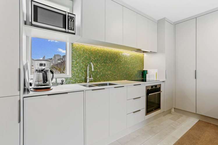 30/10 Ruru Street Eden Terrace_6