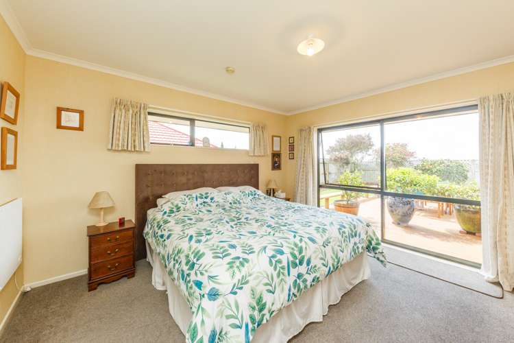 125 Pacific Drive Fitzherbert_10