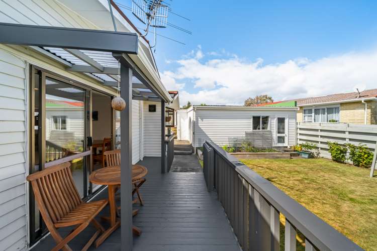 5b Norbert Street Brown Owl_19