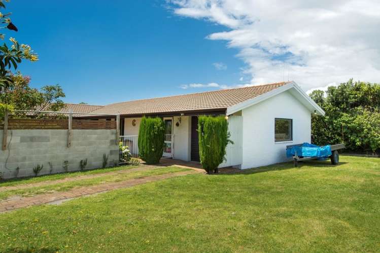 2 Eversham Road Mount Maunganui_11