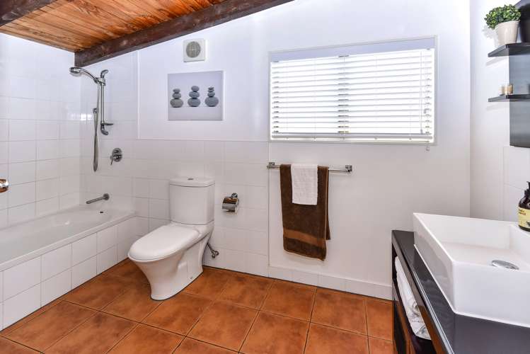 36 Carnoustie Drive Wattle Downs_15