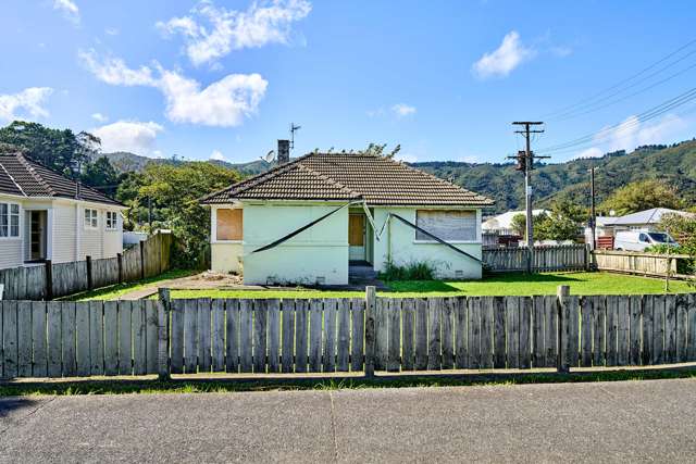 Unlock the potential on this corner freehold gem