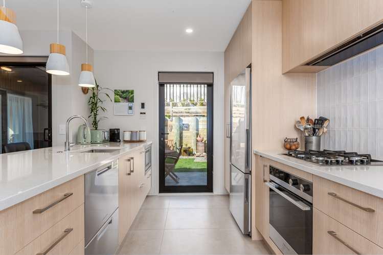 9 Lemonwood Way Woodridge_6