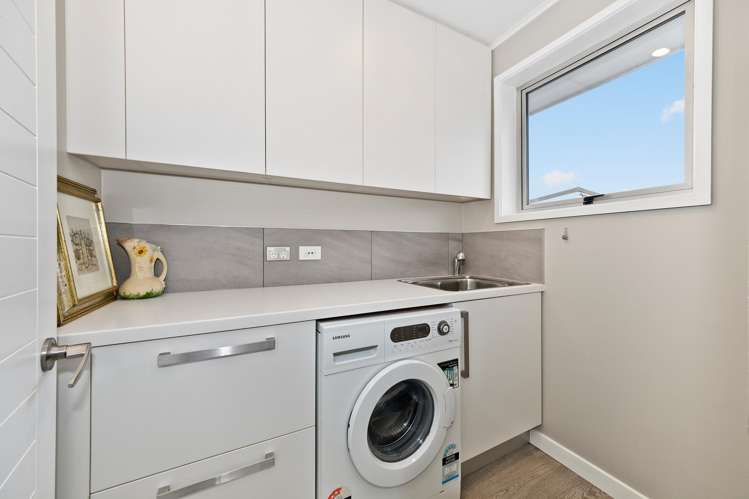 19 Gibson Drive Hornby_13