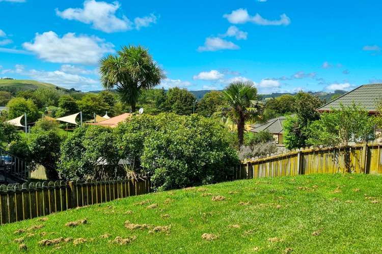 9 Empressa Heights Helensville_17