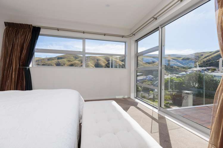 8 Didsbury Grove Churton Park_7