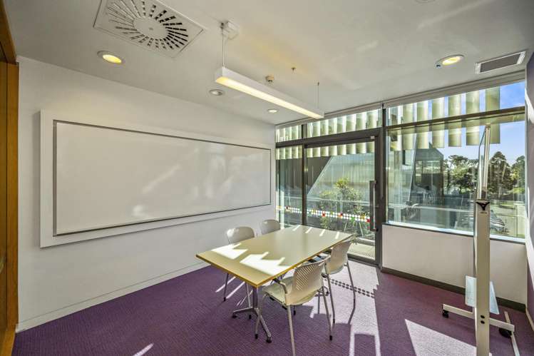 Suite 2.1 and 3.1/381 Great South Road Ellerslie_3