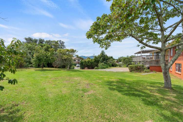 28 Pyle Road West One Tree Point_26