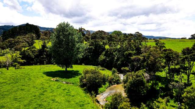 1177c East Coast Road Kaiaua_1