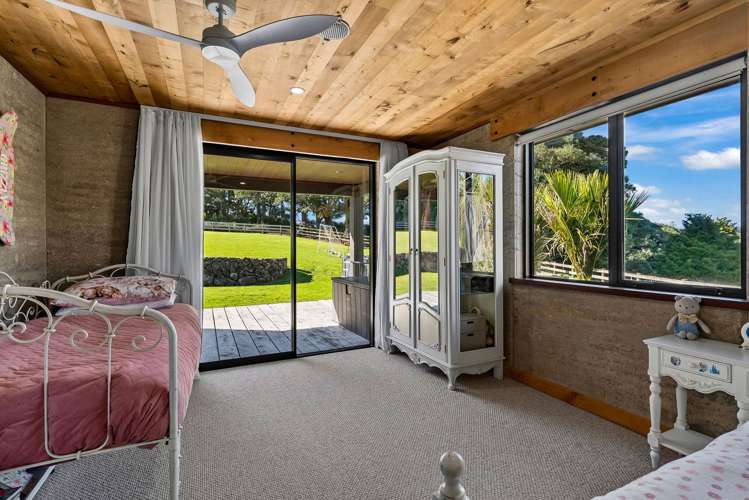 16 Pennyroyal Place Te Kamo_11