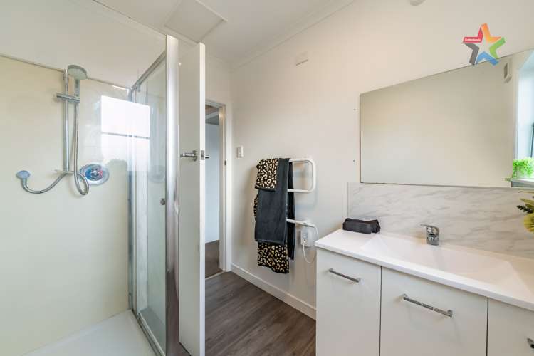 24 Wainuiomata Road Wainuiomata_15