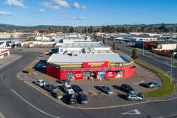 Rotorua property tenanted to automotive retailer is selling