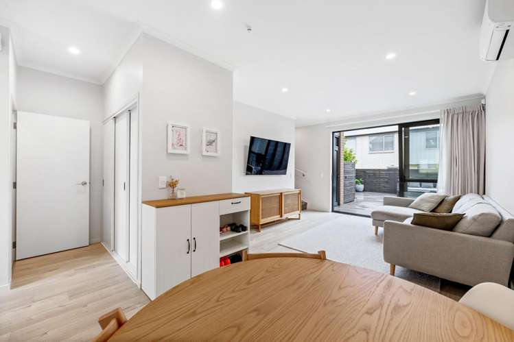 24 David Carnegie Road Hobsonville_3