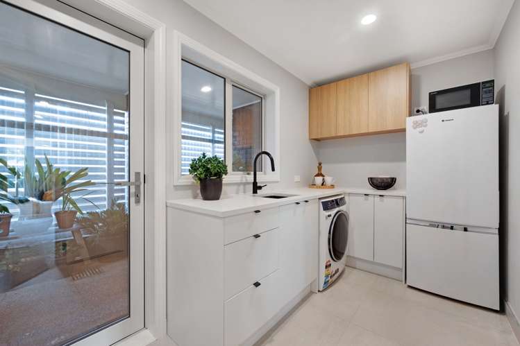 1/25 Seymour Road Mellons Bay_22