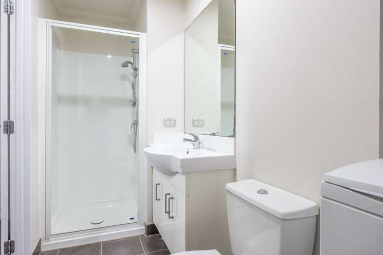 A405/176 Broadway Newmarket_13