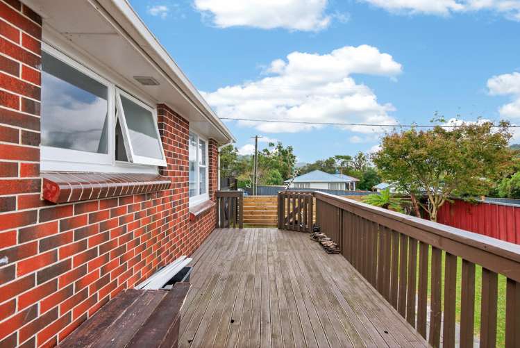 1 Isabel Grove Wainuiomata_10