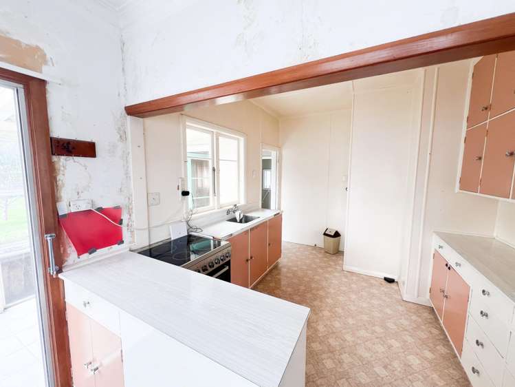 37 Christian Street Dannevirke_17