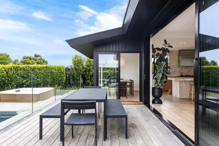 56 Covil Avenue Te Atatu South_9