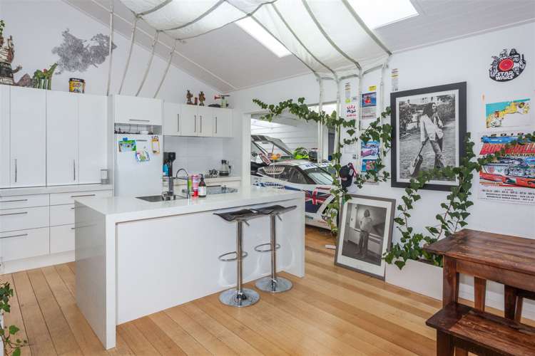 217 Ocean Road Whangamata_5