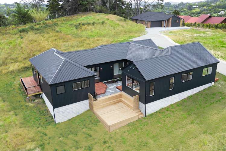 20 Awanui Road Red Beach_19