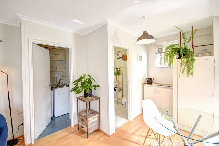 8 Irvine Road The Cove_23