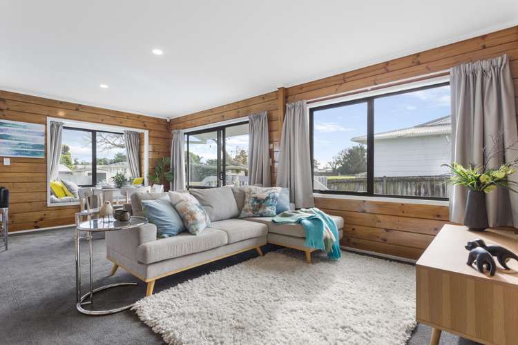 1a Wing Crescent Papakura_9