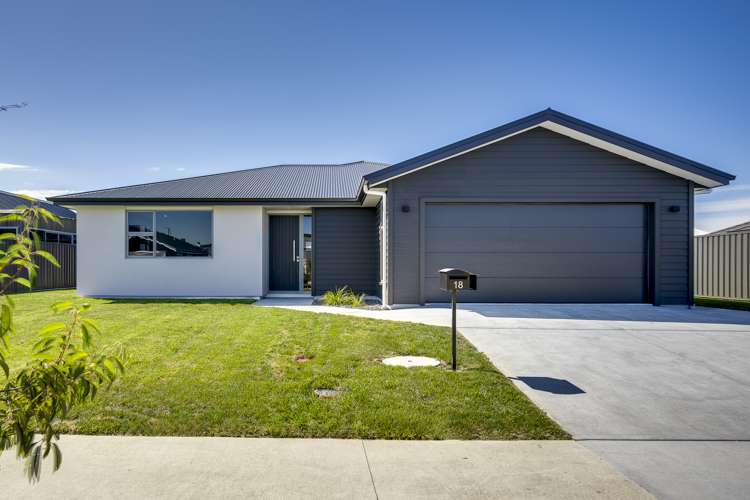 18 Whangaehu Place Te Awa_5