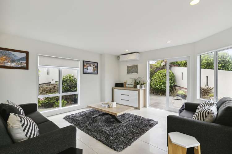 29 Satara Crescent Khandallah_15