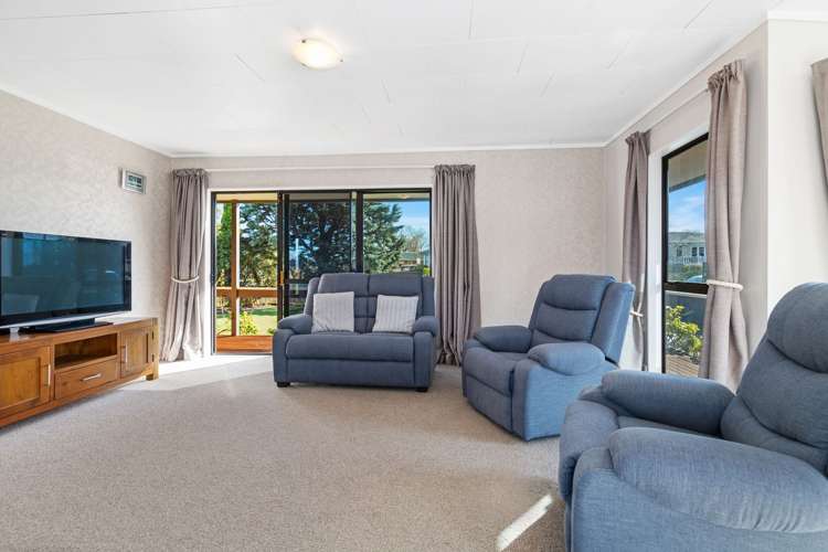 8 Cynthia Crescent Te Aroha_7