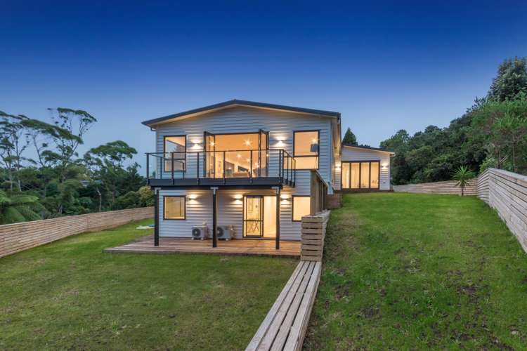 422 Redoubt Road Totara Park_1