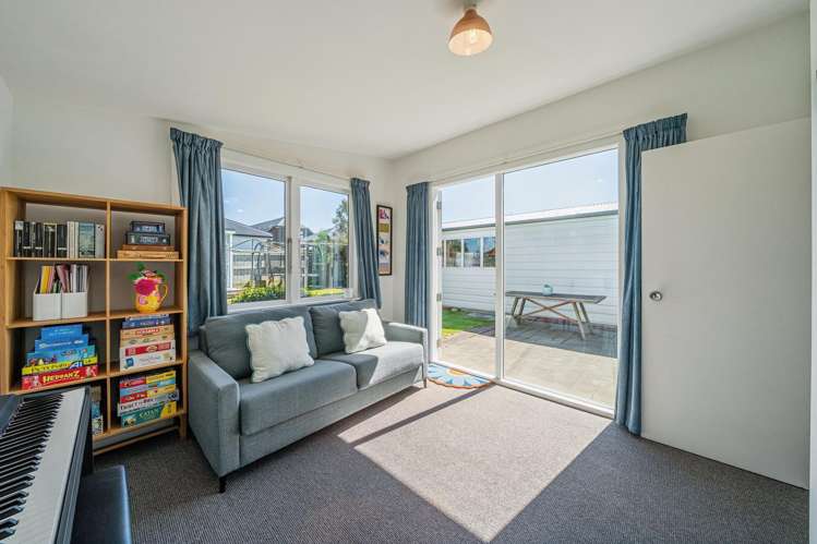 11 Plunket Avenue Petone_11