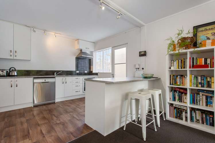 7/15a Oates Road Glen Eden_6