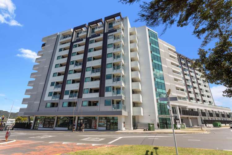 702/6 Waikumete Road Glen Eden_24