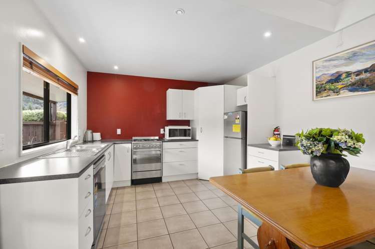 3 Mt Isobel place Hanmer Springs_5