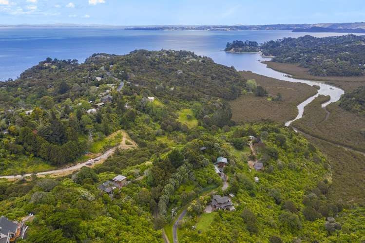 33b Landing Road Titirangi_12